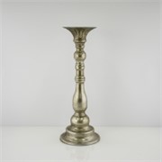 Svijećnjak metalni 13,5x13,5x36,5cm srebrna