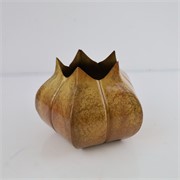 Vaza metalna Garlic 22x22xh18cm staro zlato/smeđa