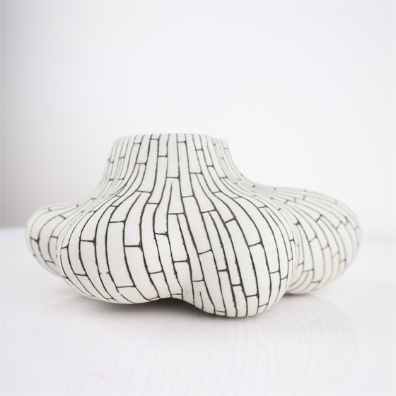 Vaza keramička h29cm d12cm bijela/crna