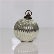 Staklena kuglica rebrasta 10x13,5cm srebrna
