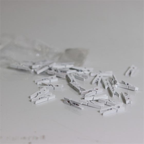 Kvačice 3cm x36kom bijela