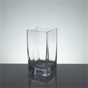 Staklo vaza četvrtasta 10x10 h20cm šlif