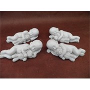Beba spava s igračkom 7,5cm - 4kom