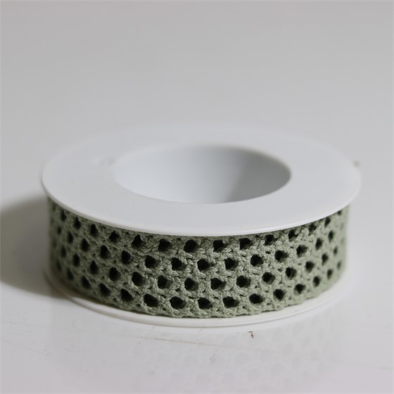 Traka 2184 macrame 28mm/4m mint 128