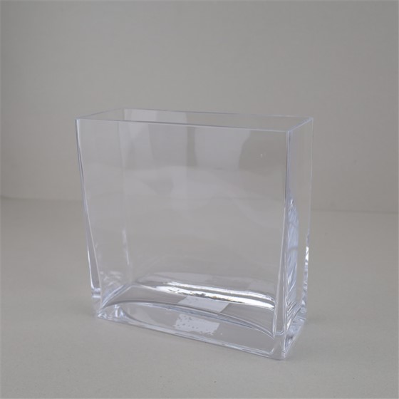 Staklo vaza četvrtasta 23x9cm h23cm šlif