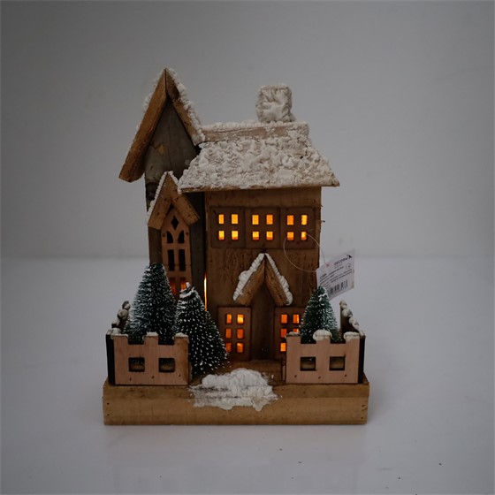 LED kuća pod snijegom 22x10cm h29cm 5L 2AA natur